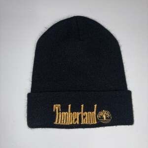 Timberland Men Gold Logo Cuffed Knit Beanie Hat Black
